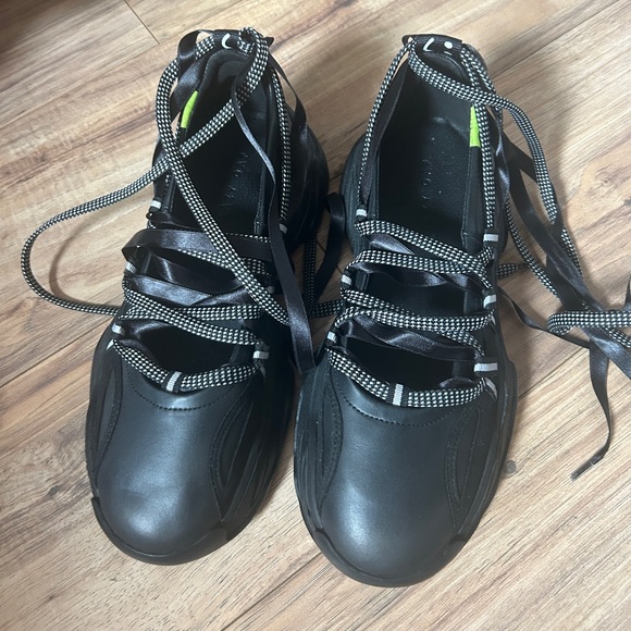 Lazy Oaf Happy Sad Ballet Sneaker - Picture 1 of 4